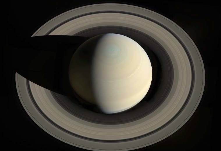 Observer Les Anneaux De Saturne Correction Découvrez notre classement des incroyables photos de Saturne et ses